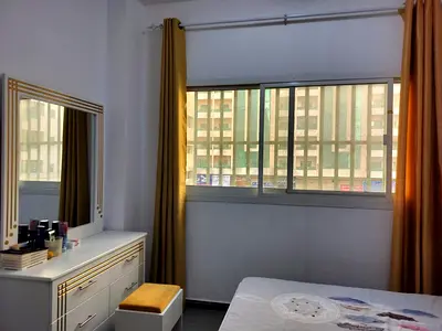Looking for flatmate