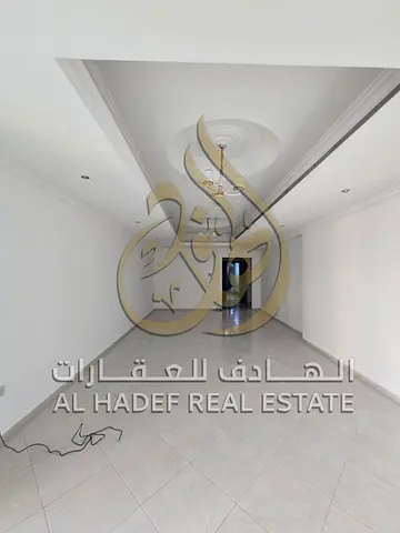إطلالة بحرية | غرفة ماستر | غرفة خادمة ماستر | بلكونة | خزائن حائط مدمجة | مساحات واسعة | باركنيج مجاني |