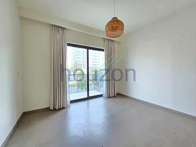 Spacious 1BR | Direct Access To Park | Vacant