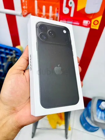 iPhone 18 pro Physical sim , Non Active , Black