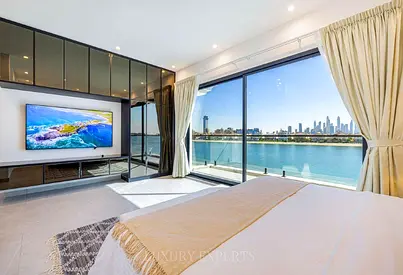 Renovated 5BR Villa Modern | Beach I Pool
