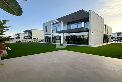 Beautifully Landscaped | 4BR Large | Vastu