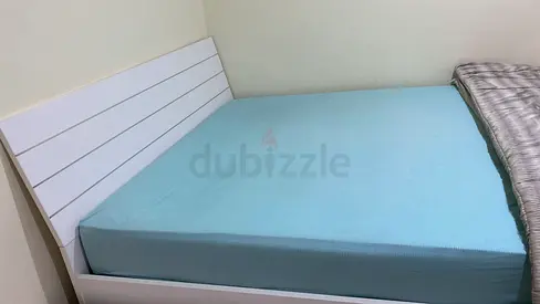 White slatted double bed frame with out mattress - good condition