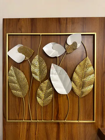 3D Gold & White Metal Leaf Wall Art – 50x50cm