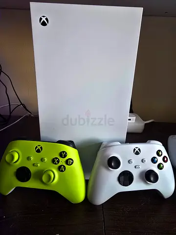Xbox Series X digital 1TB SSD orginal box with two  controllers (white + green) - perfect condition