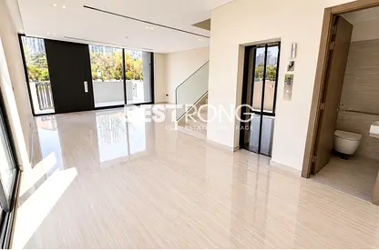 Brand New | Ready to Move | 4 BR + Maid+ Roof | Private Lift Access