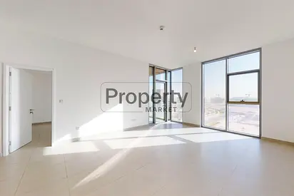 Well-Maintained | Large Layout |Balcony |Tenanted