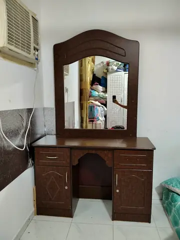 Wooden Dressing table with mirror for sale