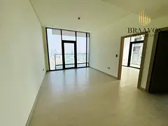 High-Floor 1BR | Great Roi | Community View