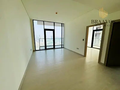 High-Floor 1BR | Great Roi | Community View