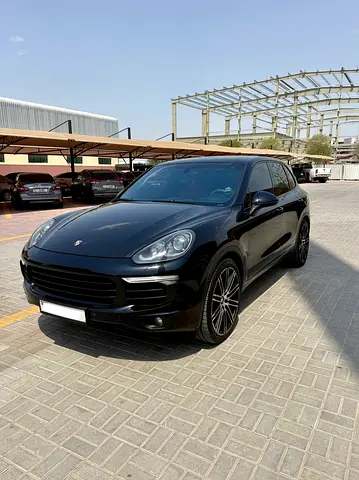 صورة 2 لـ 2015 Porsche CAYENNE