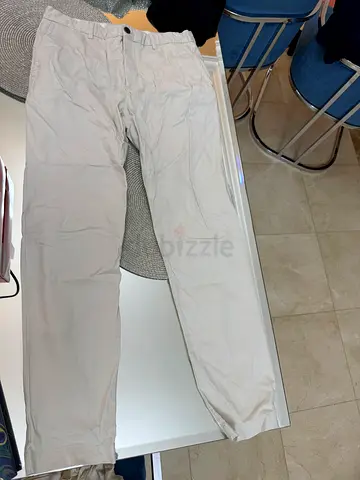 Light beige casual men's trousers / chinos - size eur 40