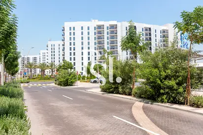Canal view | Amazing Location | High Floor