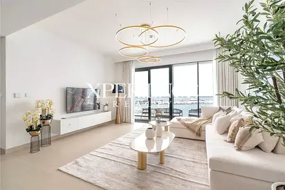 OPTION OF FURNISHED/UNFURNISHED | HIGH FLOOR