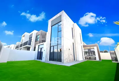 Near Pool and Park | Large Plot | Corner Plot