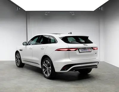 صورة 3 لـ 2025 Jaguar F-PACE