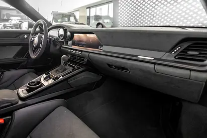 2025 Porsche 911 — миниатюра 15