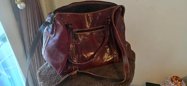 Unisex leather bag