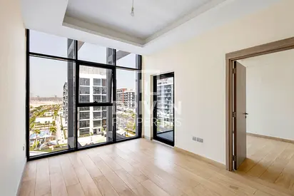 Ideal Unit | Pool View | Multiple Cheque