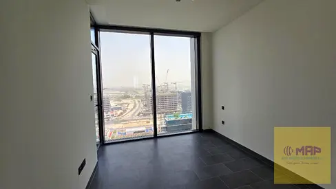 High Floor | Waterfront View | The Crest Tower B
