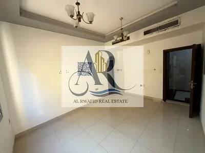 غرفة وصالة بمساحة كبيرة وتكييف مركزي بسكن مميز راق