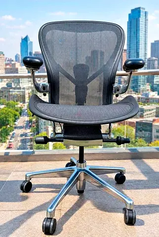 Remastered Version Herman Miller Aeron Office Chair Fully Options Excellent Condition