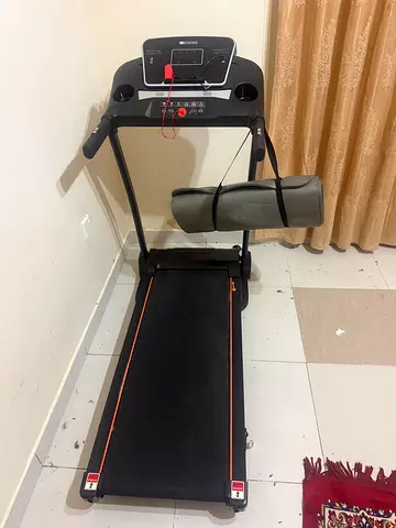 Foldable Treadmill with Incline & Safety Key - Good Working Condition