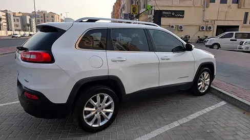 صورة 6 لـ 2015 JEEP CHEROKEE
