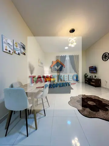 متاح الان  غرفه وصاله  اول ساكن للايجار السنوي في عجمان الروضه شارع الشيخ عمار