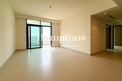 Brand New | High Floor | Stunning Lagoon View