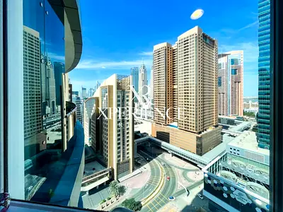 SEA VIEW | CLOSE TO METRO | SPACIOUS APARTMENT