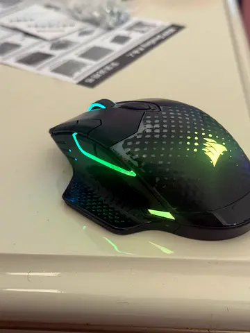 Corsair Dark Core RGB Pro SE Wireless FPS mouse