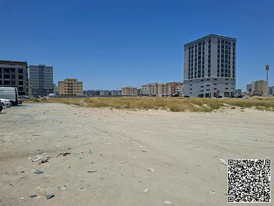 أرض سكني تجاري بيع/تصريح أرضي +15/فيها شقق بيع/ممكن يتعمل أبراج سكنية و تجارية/سعر مميز /على شارع محمد بن زايد