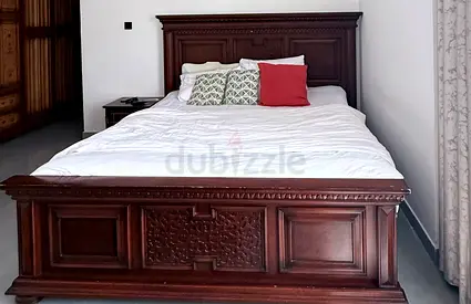 FREE - Solid Wood King Size Bed with Carved Headboard and Footboard + Mattress