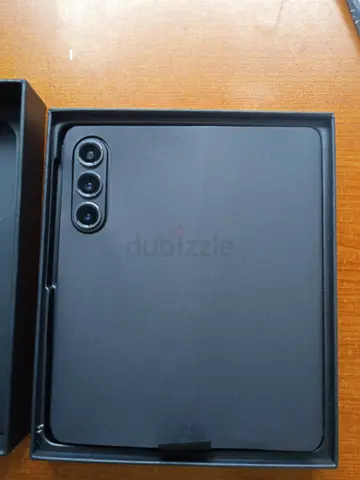 Samsung Galaxy Z Fold (foldable) - Good condition, original box