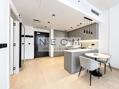 Fully-Furnished | Skyline View | Upgraded | Spacious Lay-out