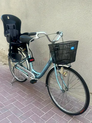 Aluminium High Quality Japanese imported Cruiser Bike Size 26 and brand new kids seat Polisport bran