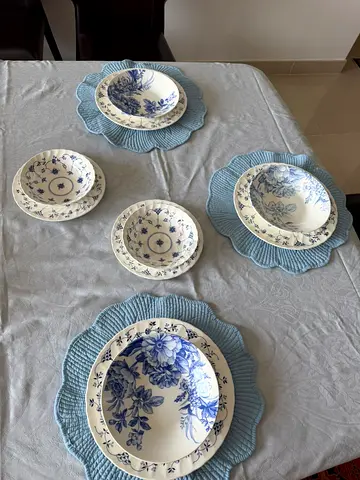 43 Pcs Vintage Queen’s Made in England Blue & White Dinnerware Set