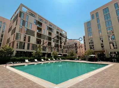 Modern Design 1BR Prime Community Gym Pool Parking Luxury Amenities