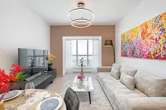 Stylish 1BHK in Elite Residences, Marina | Balcony