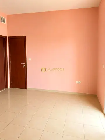 Classic 1BR | Spacious Layout | Bright Apartment