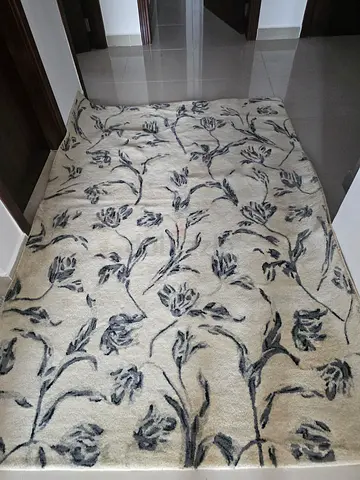 Woolen carpet from home center