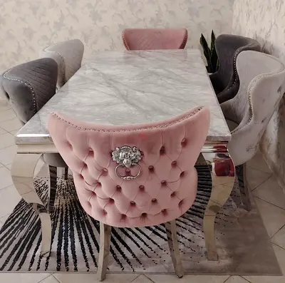 Exclusive Marble dining table with 6 classic chairs