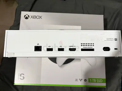 Xbox Series S (1TB SSD) - Like New, still within warranty