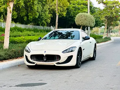 2014 Maserati GRANTURISMO photo 2