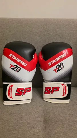 STARPRO T20 Boxing Gloves 14oz - Like New