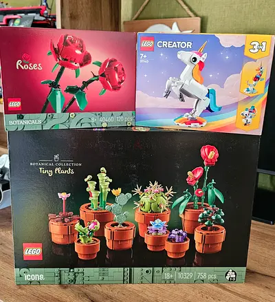 LEGO Botanicals & Creator Sets — Roses, Tiny Plants & Unicorn (sealed boxes)