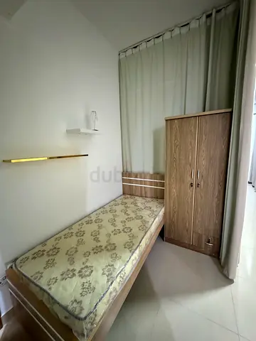 Premium FEMALE bed space clean and calm
