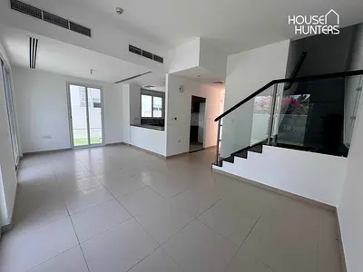 Corner unit | Large Plot | Family living room