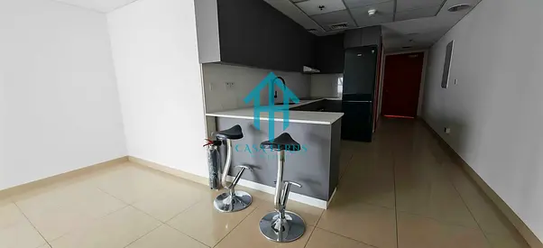Unfurnished | 2 Beds